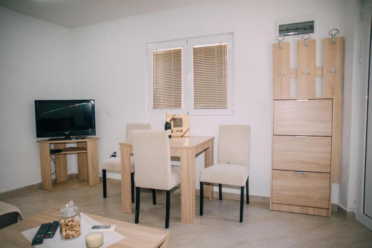Lovely Apartment Moki Near The Center Котор Экстерьер фото